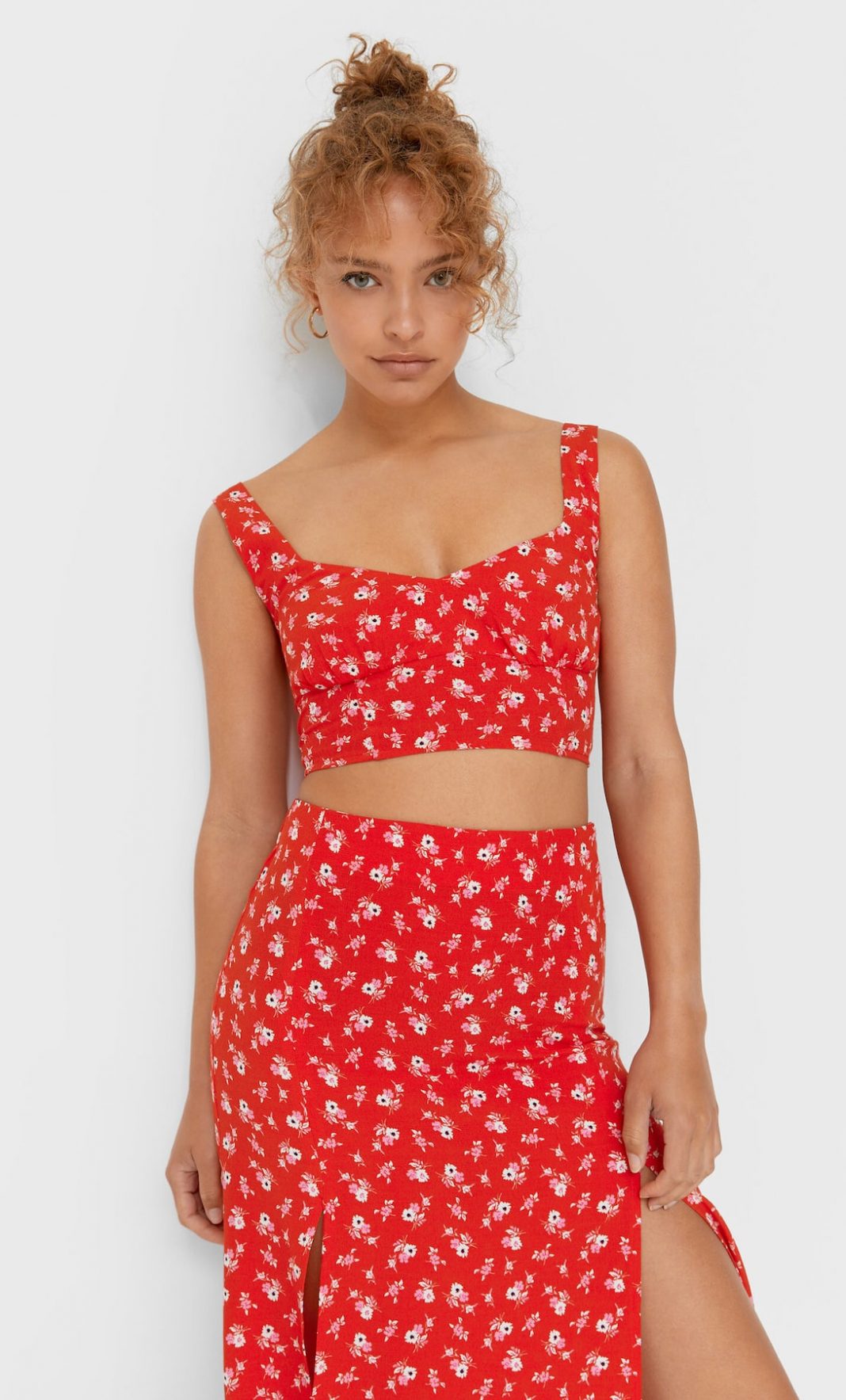 top tirantes flores stradivarius