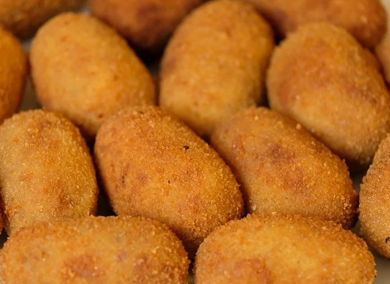Bechamel: cómo preparar esta salsa de croquetas al microondas