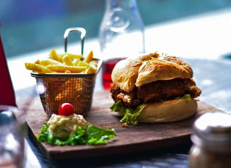 HAMBURGUESA DE TERNERA CASERA DE ALBERTO CHICOTE