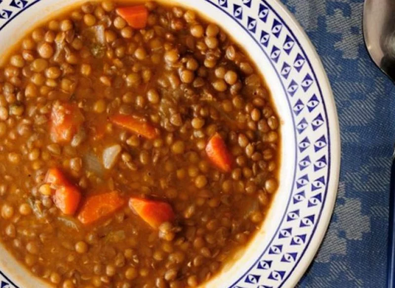 PREPARACIÓN DE UN SOFRITO PARA LENTEJAS