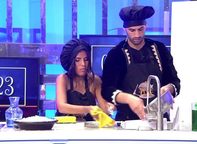 CRITICAS A LA ELECCIÓN DE LOS COMENSALES