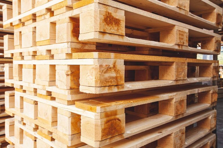 Palés reciclados de madera en Europalet, una de las empresas líderes en el sector