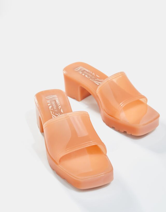 sandalia tacon brillo bershka
