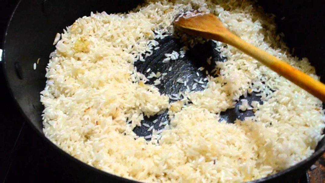 tostar arroz