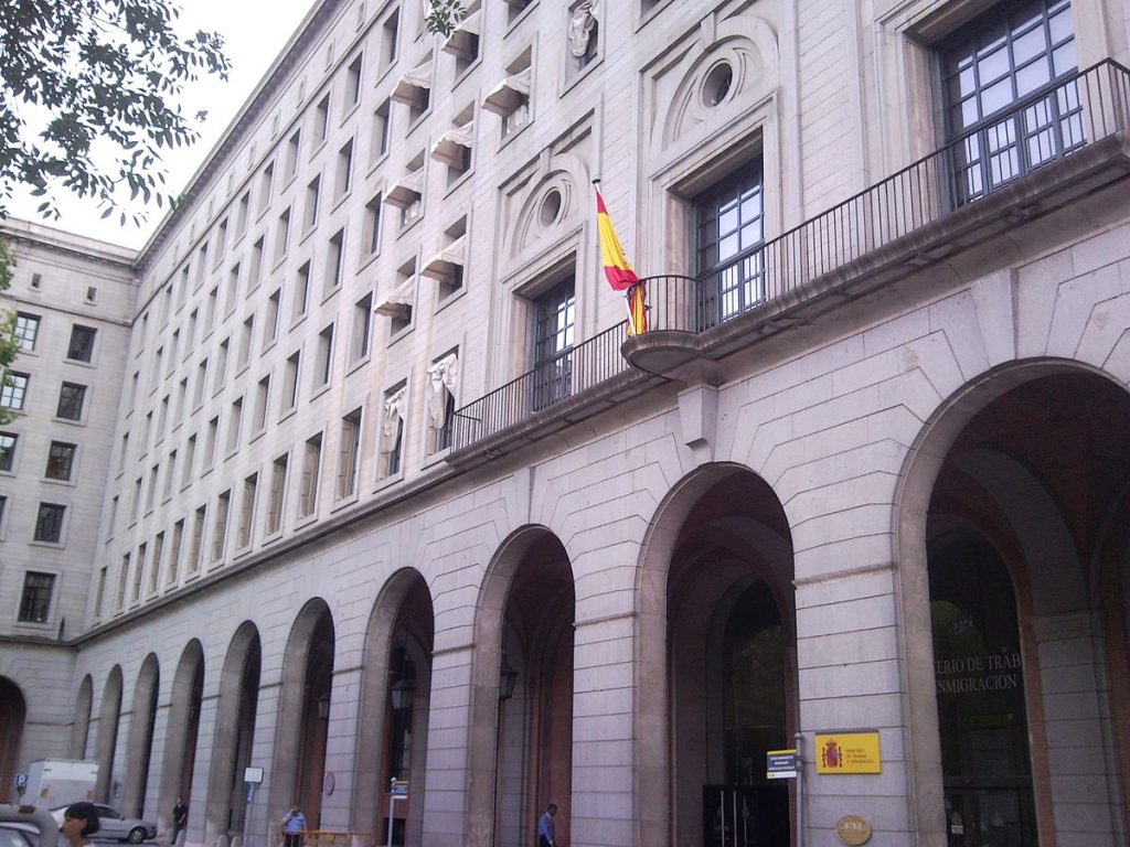 1200px Ministerio de Trabajo e Inmigracion Spain Moncloa