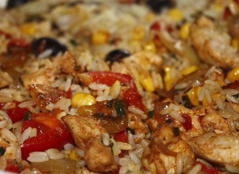 La paella valenciana nació en este pueblo y sigue siendo su gran tesoro 3 Moncloa MARIDAJE PARA UNA PAELLA VALENCIANA DE CARNE O MARISCO
