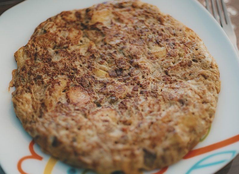 TORTILLA DE PATATAS CON CEBOLLA