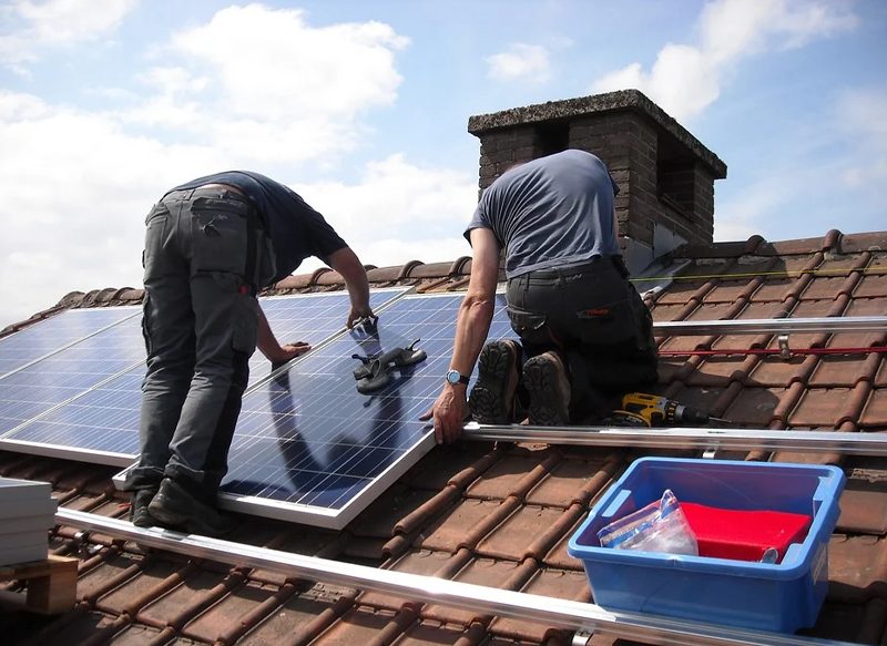 LAS VENTAJAS DE LAS INSTALACIONES CON PANELES SOLARES