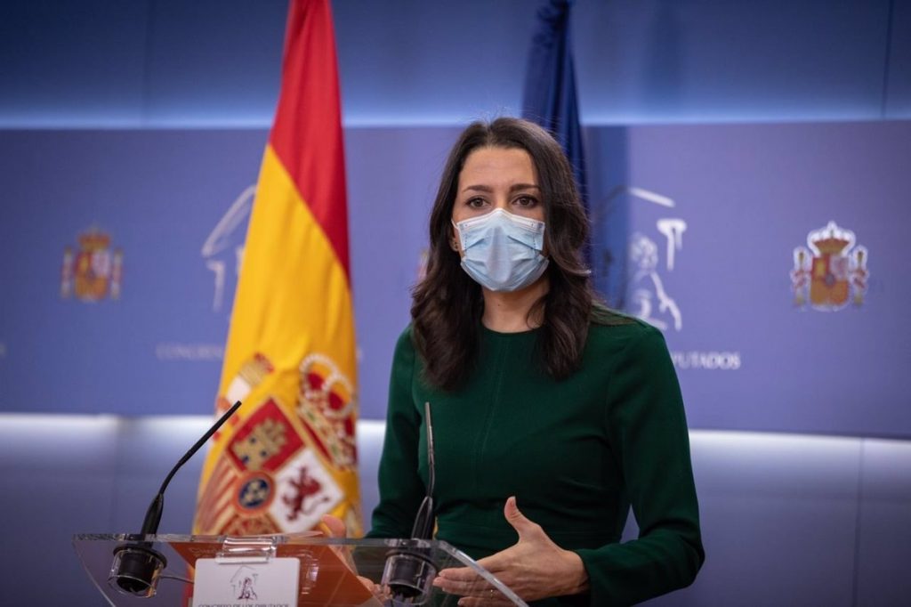 Arrimadas afea a Sanchez su silencio ante la subida de la luz Moncloa