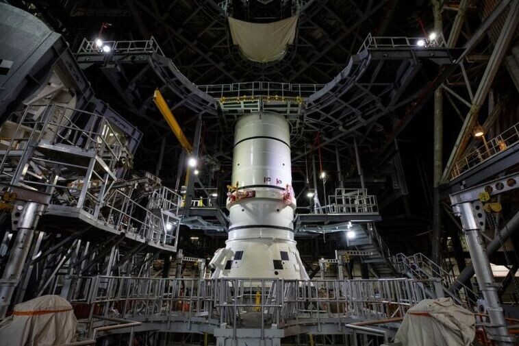 El megacohete lunar de la NASA recibe el software de vuelo Moncloa