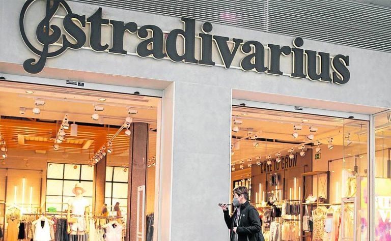 Las sandalias de tiras de Stradivarius que te harán parecer una modelo