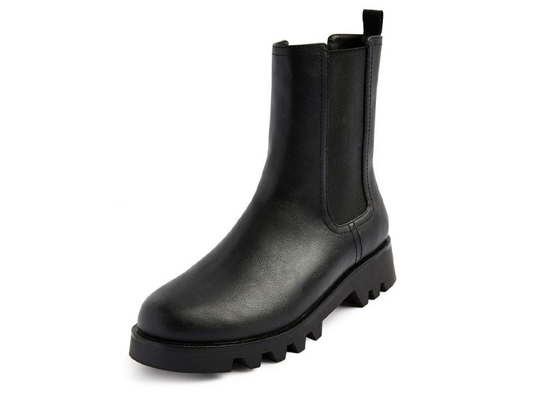 LOS BOTINES DE 195 EUROS DE BIMBA Y LOLA QUE PRIMARK VENDE POR SOLO 20 EUROS