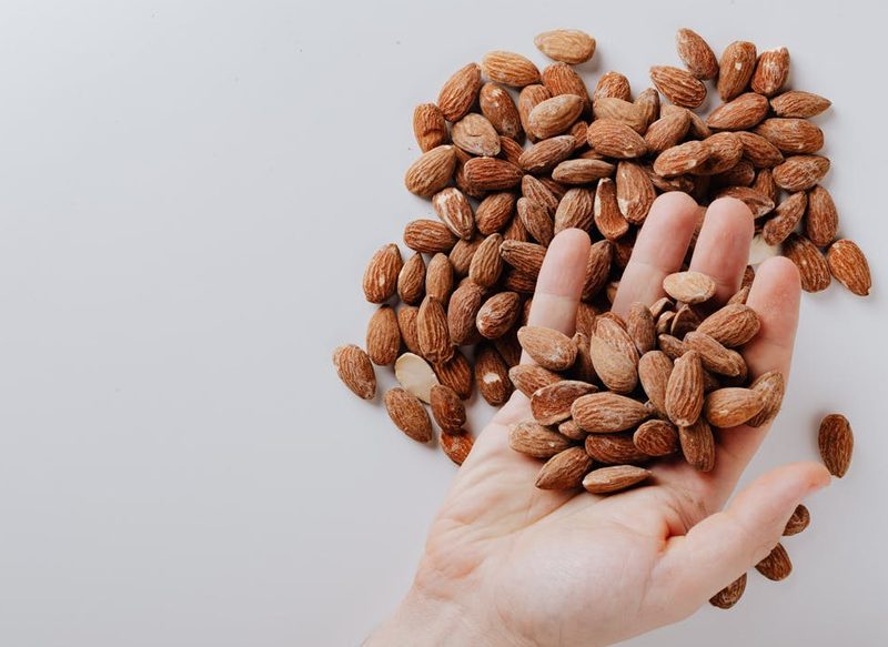 ALMENDRAS, EL FRUTO SECO QUE REDUCE A LA MITAD EL RIESGO DE INFARTO