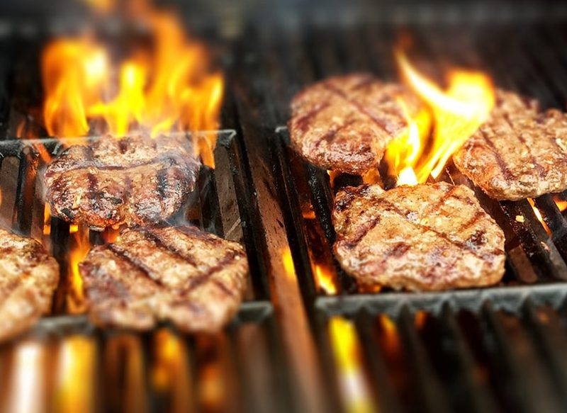 ¿CUÁL ES LA DIFERENCIA ENTRE LOS FILETES RUSOS Y LAS HAMBURGUESAS?