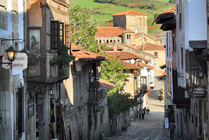 santillana pueblos Moncloa