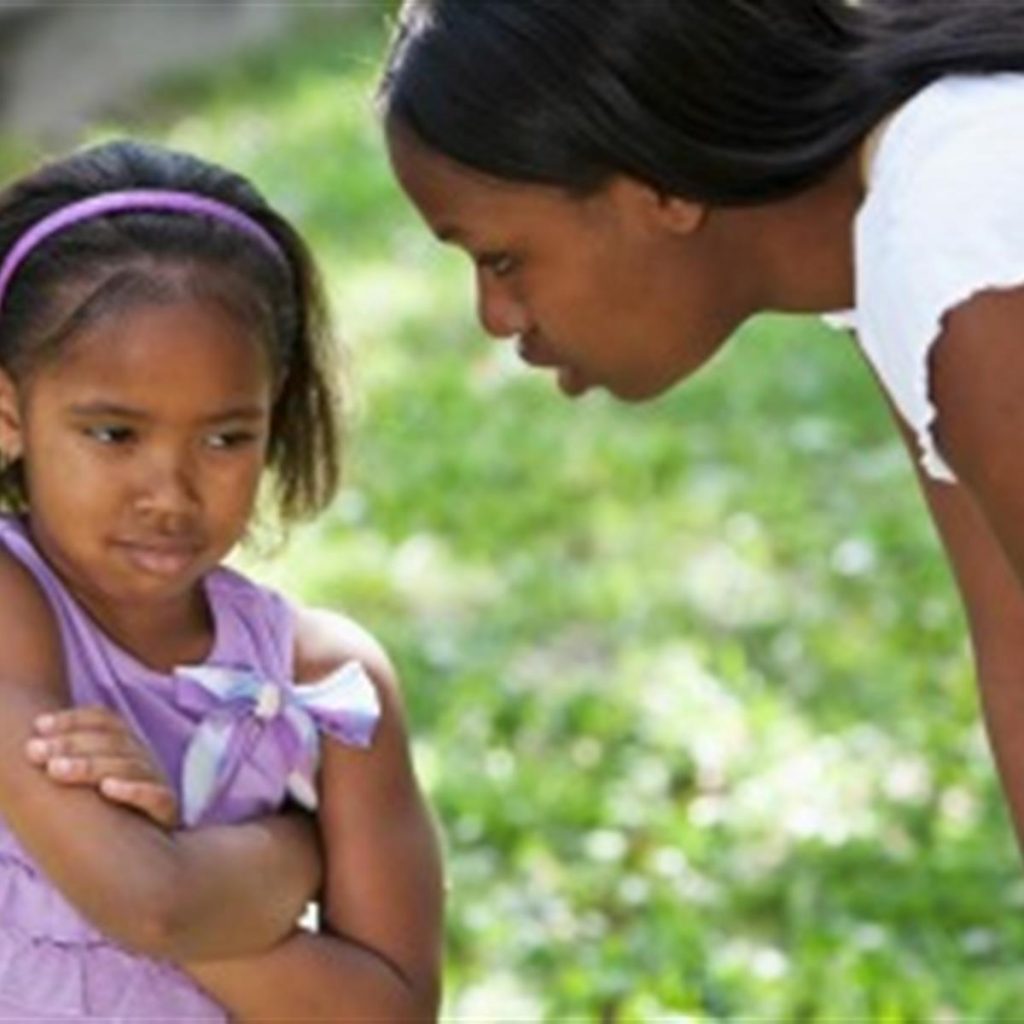 Consejos para que tus hijos siempre te hagan caso 7 Moncloa No amenacemos al niño hijos