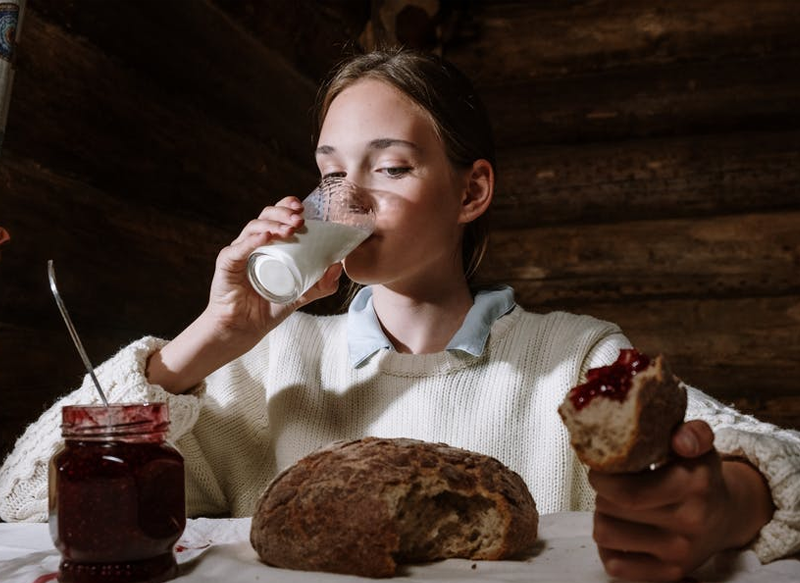 LECHE Y LÁCTEOS, LOS ALIMENTOS MÁS CONSUMIDOS A DIARIO EN ESPAÑA