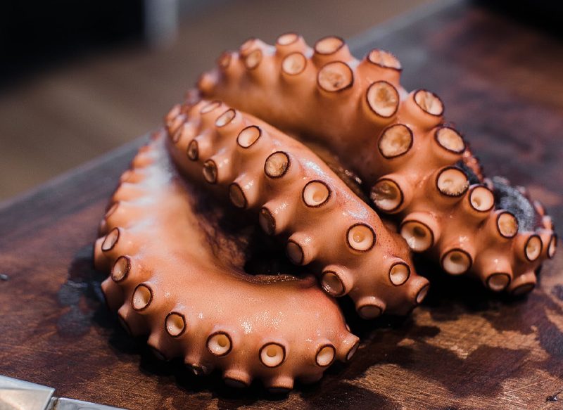 Pulpo guisado: la sencilla receta de otoño que te va sorprender