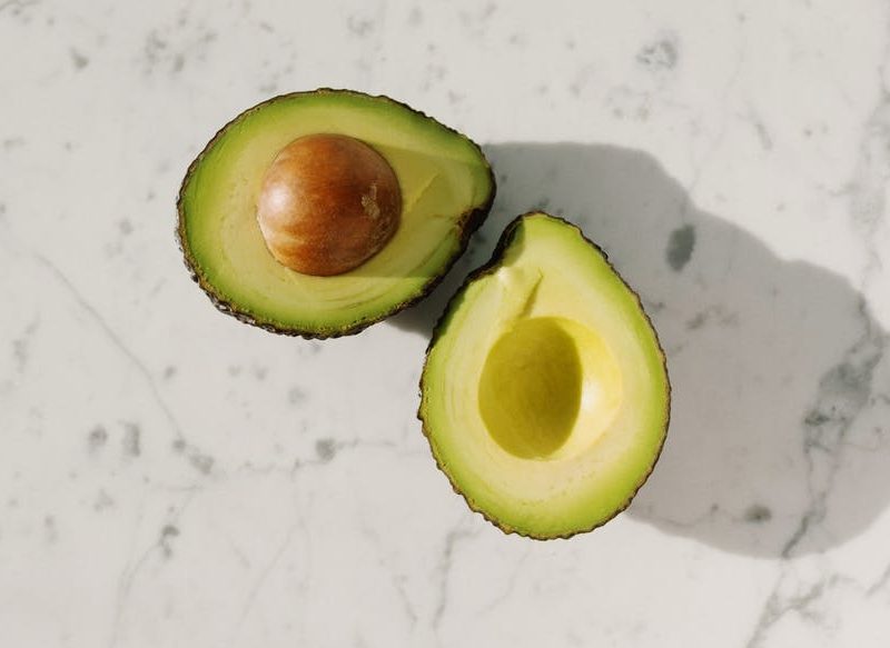 LOS AGUACATES, REPLETOS DE VITAMINAS Y NUTRIENTES SALUDABLES