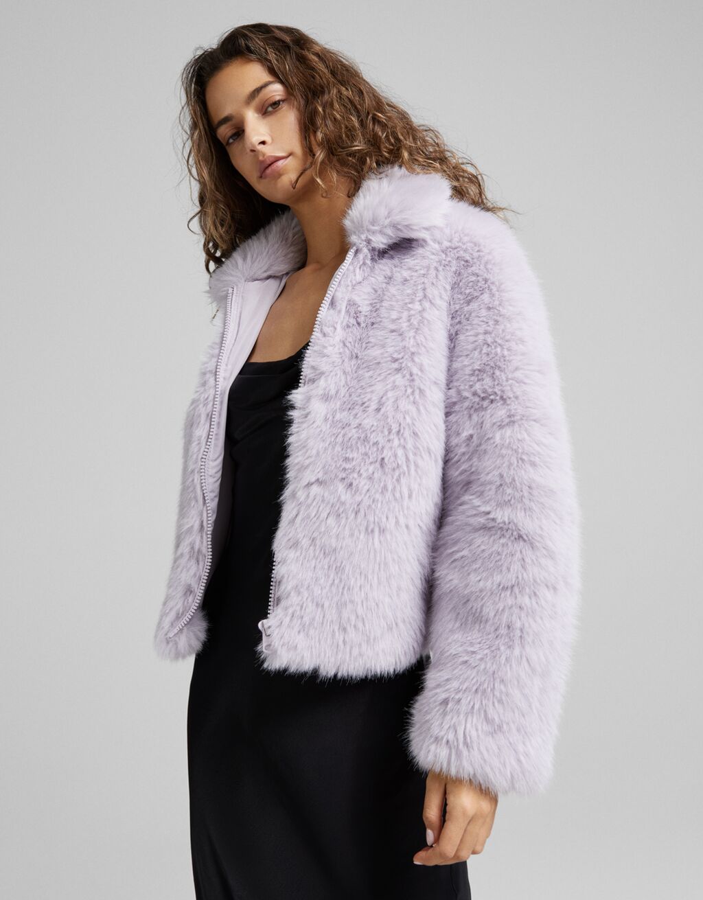 abrigo pelo bershka