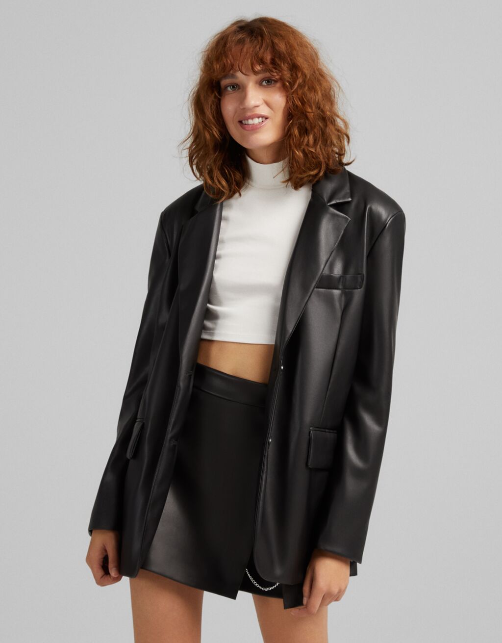 blazer piel bershka