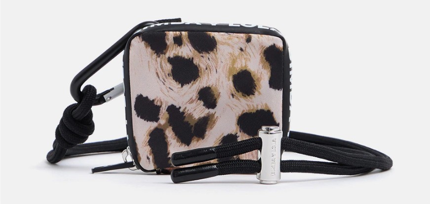funda airpods bimba y lola el corte ingles