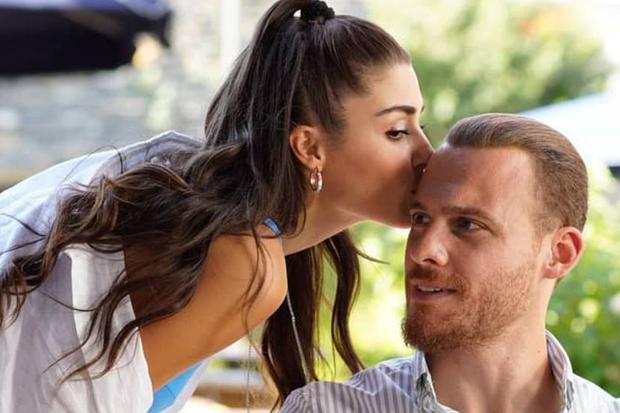 grabaciones love is in the air