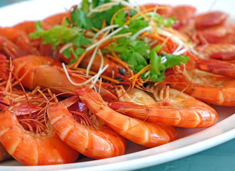 Estas son las personas que no deberían comer langostinos en Navidad