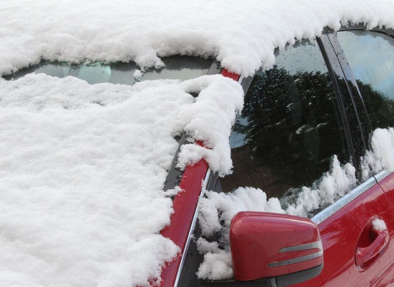 EL PELIGRO DE TENER LA LUNA DEL COCHE CON HIELO