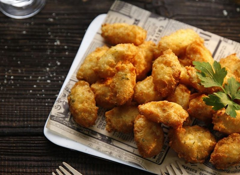 PASOS FINALES DE BUÑUELOS DE BACALAO AL HORNO