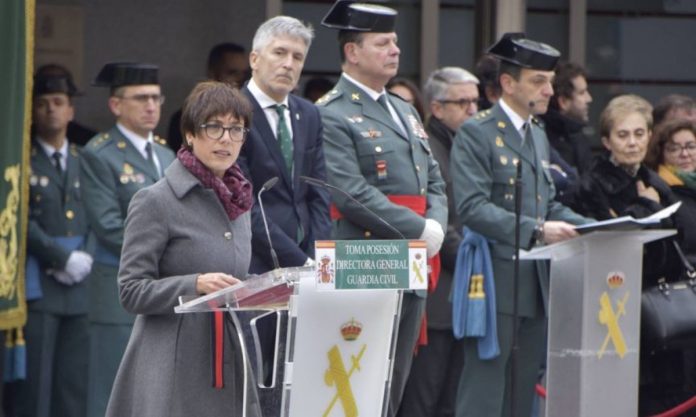 María Gámez, directora de la Guardia Civil, junto a Grande-Marlaska