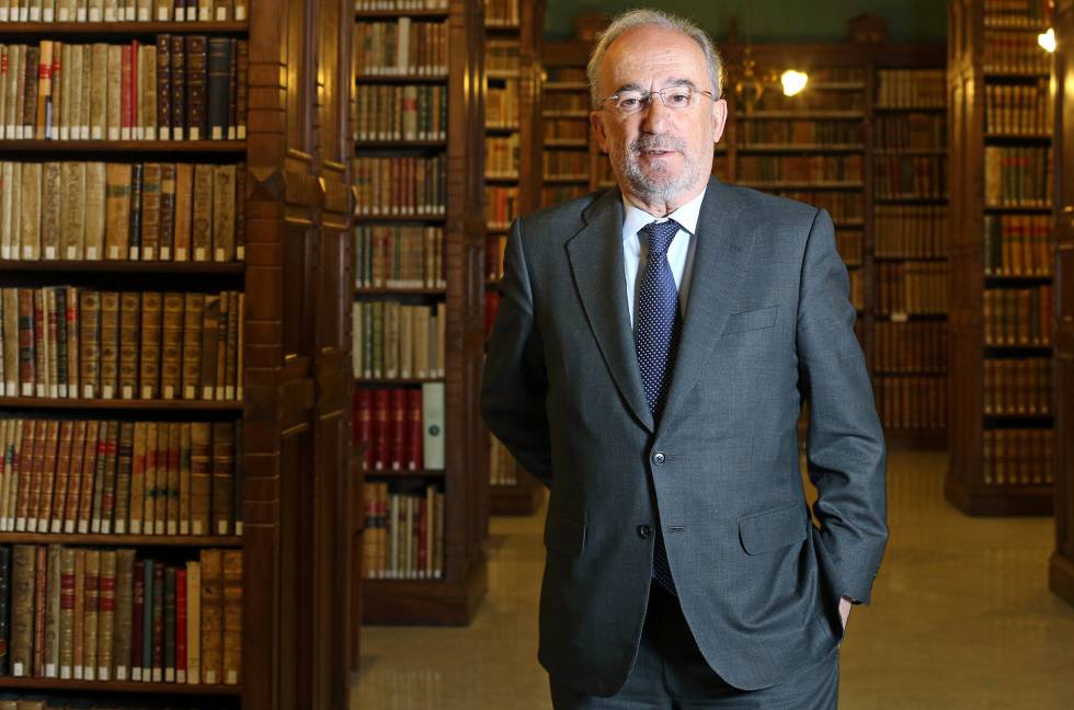santiago muñoz machado