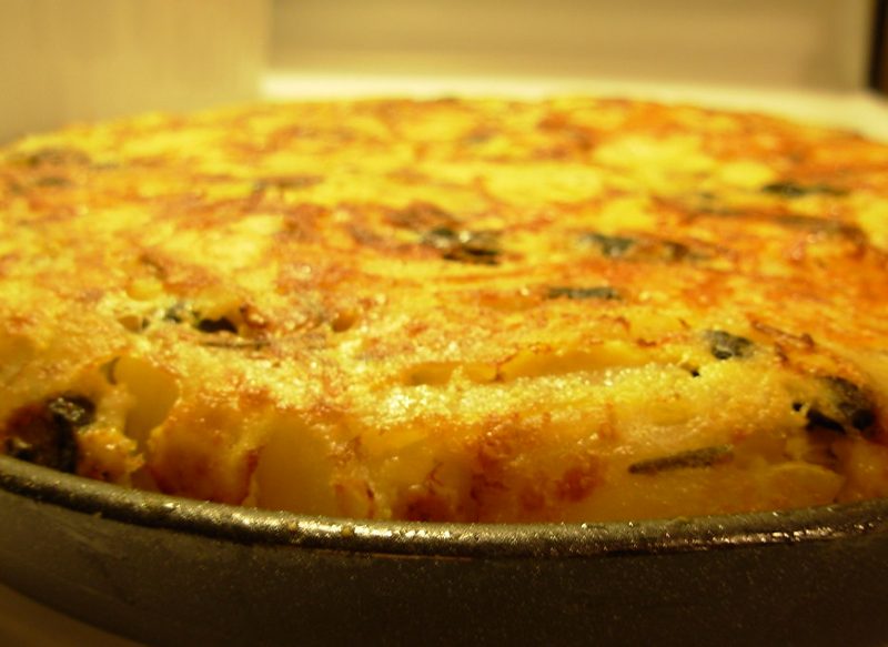 CONTINUANDO CON LA RECETA DE TORTILLA DE PATATAS JUGOSA