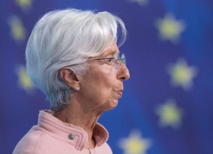 Christine Lagarde mete a Europa en la estanflación