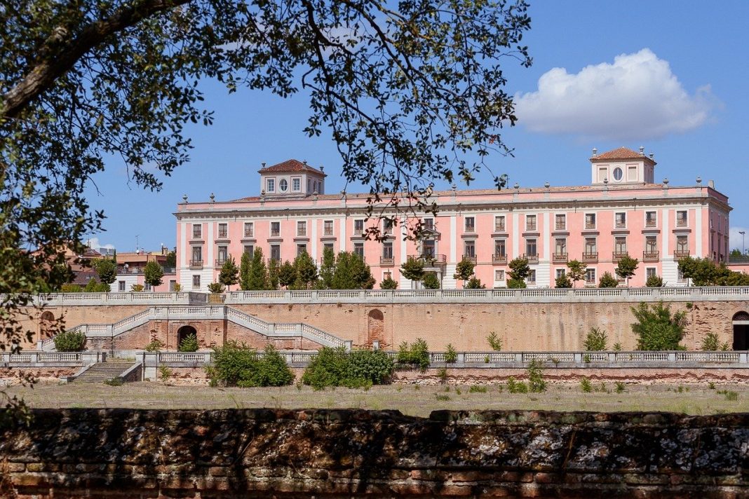 palacio la cocinera de castamar