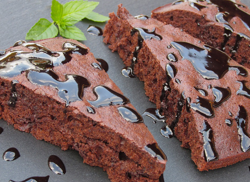 PASOS FINALES DEL BROWNIE DE CHOCOLATE EN EL MICROONDAS
