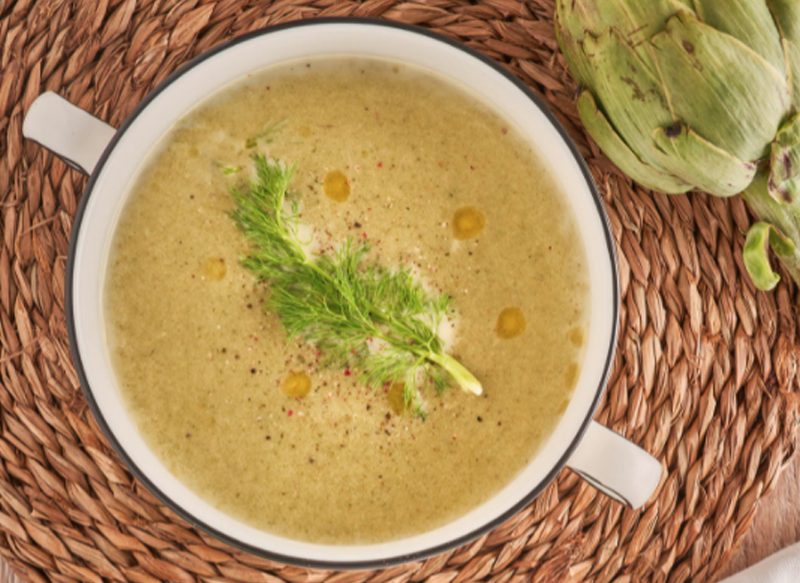 Cómo hacer una crema de alcachofas más rica que el puré de patatas