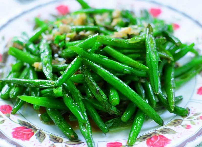 JUDÍAS VERDES CON SOFRITO DE TOMATE