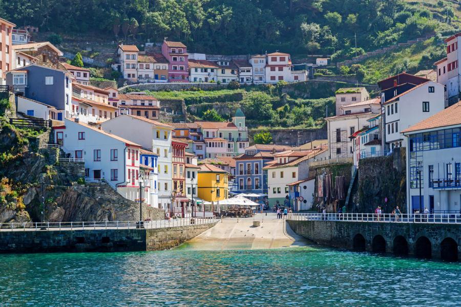 Cudillero (Asturias): belleza frente al mar Cantábrico