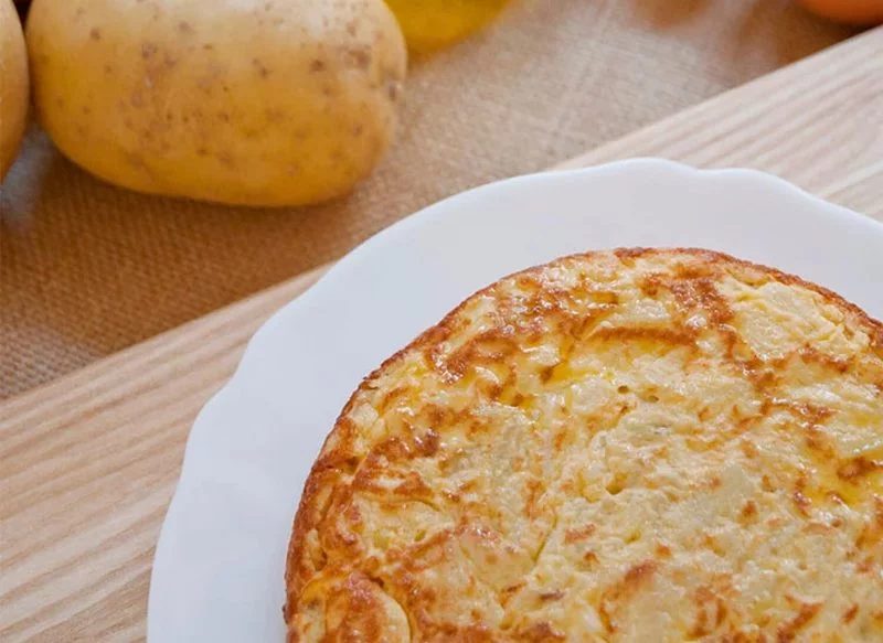 TORTILLA DE ATÚN, UNA RECETA FÁCIL Y SABROSA