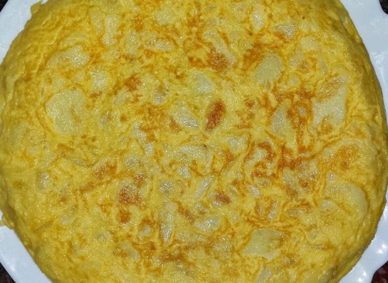 ELABORANDO LA TORTILLA DE MARTÍN BERASATEGUI