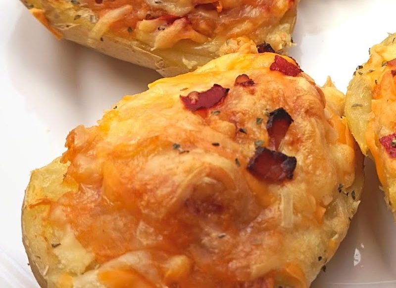 EL TOMATE FRITO Y EL ATÚN ACELERAN LA PREPARACIÓN DE LAS PATATAS RELLENAS DE ATÚN