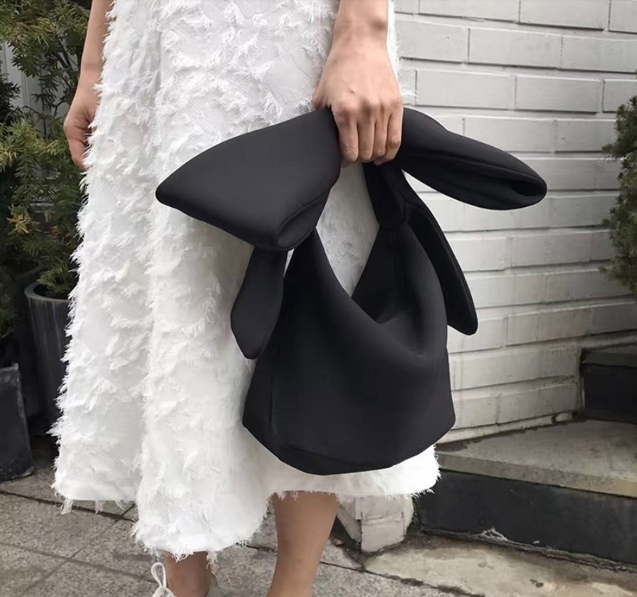 bolso de mano lazo