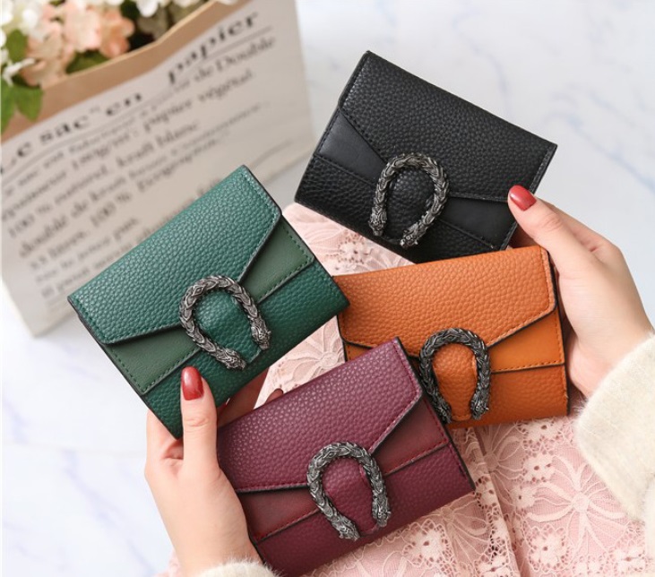 cartera con bonito cierre