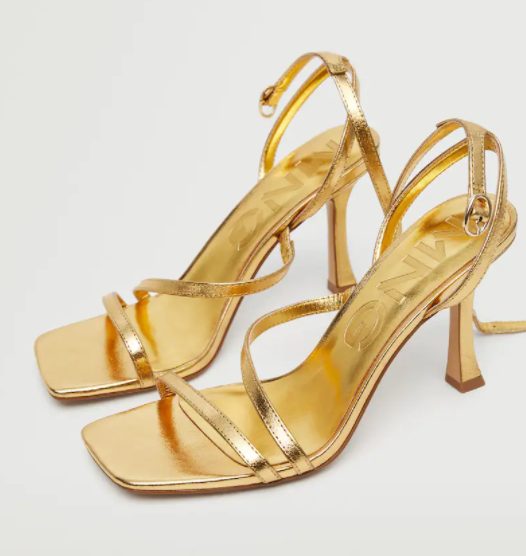 sandalias doradas tiras