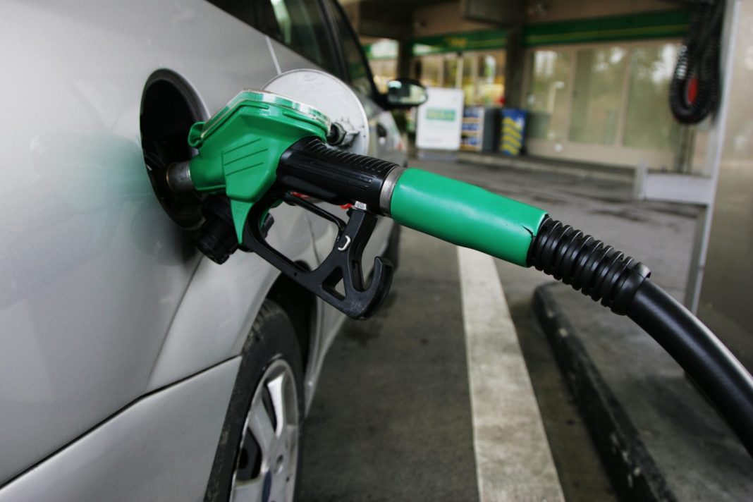 El aire acondicionado afecta el consumo de gasolina