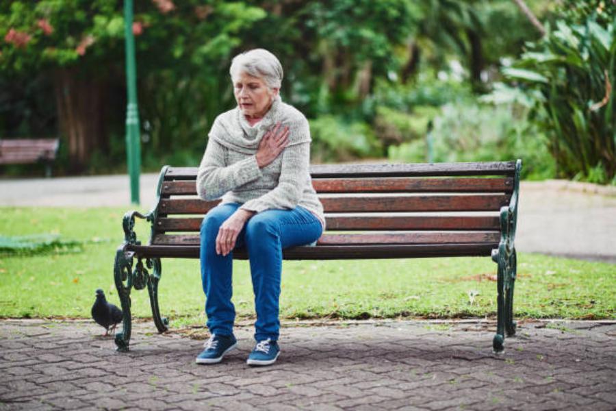 Cuáles son los síntomas de un ataque cardíaco