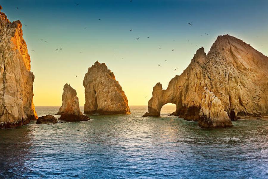 Por qué ir de vacaciones a Cabo San Lucas