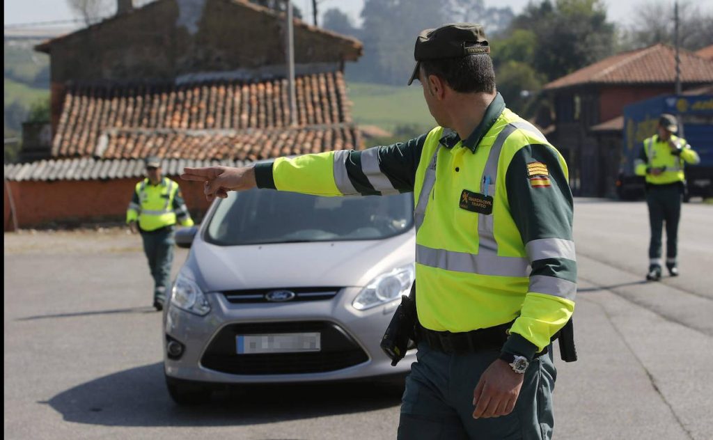 La DGT sorprende: razón inesperada para no sancionar a conductores sin carnet. ¡Este es el motivo! 3 Moncloa La multa de la DGT