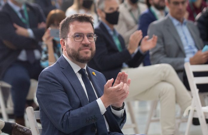 El bilingüismo y la xenofobia, las claves del fracaso educativo en Cataluña